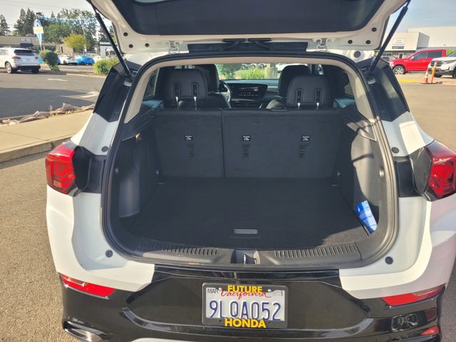 Used 2024 Buick Encore GX Sport Touring image 11