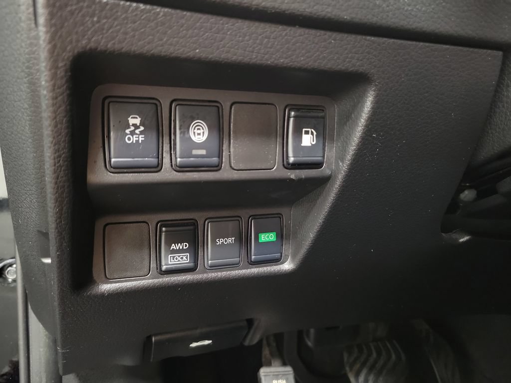 Used 2020 Nissan Rogue S AWD/4WD image 25