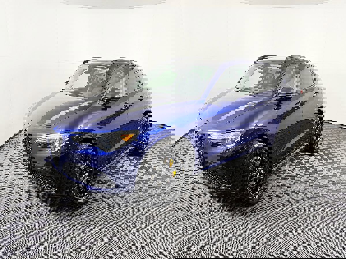 Used 2021 Alfa Romeo Stelvio Ti w/ Premium Package image 53