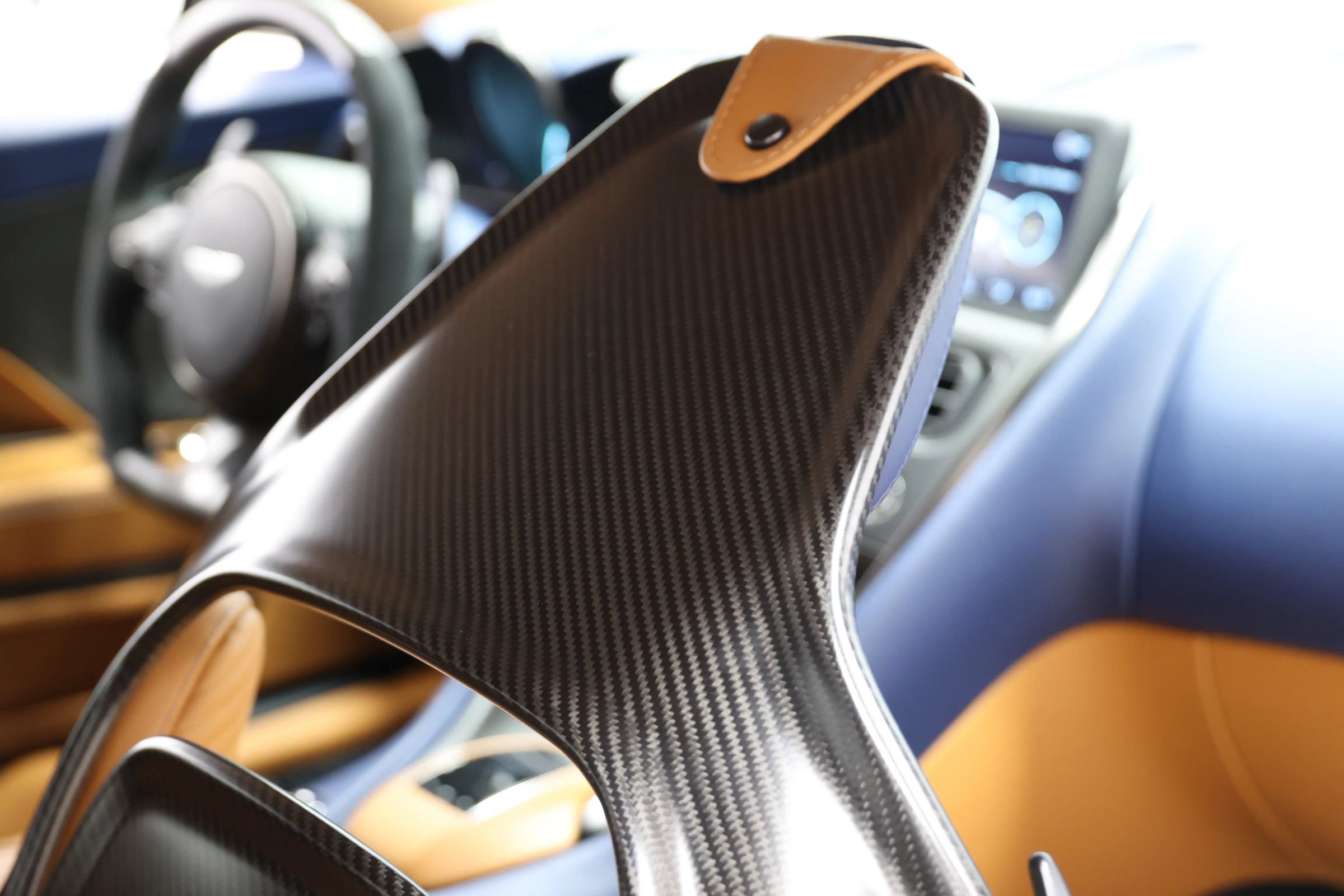 Used 2023 Aston Martin DBS Coupe RWD image 96