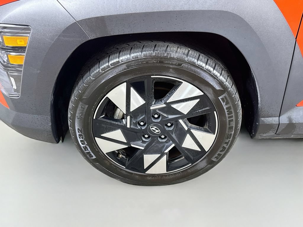 Used 2024 Hyundai Kona SEL FWD image 8