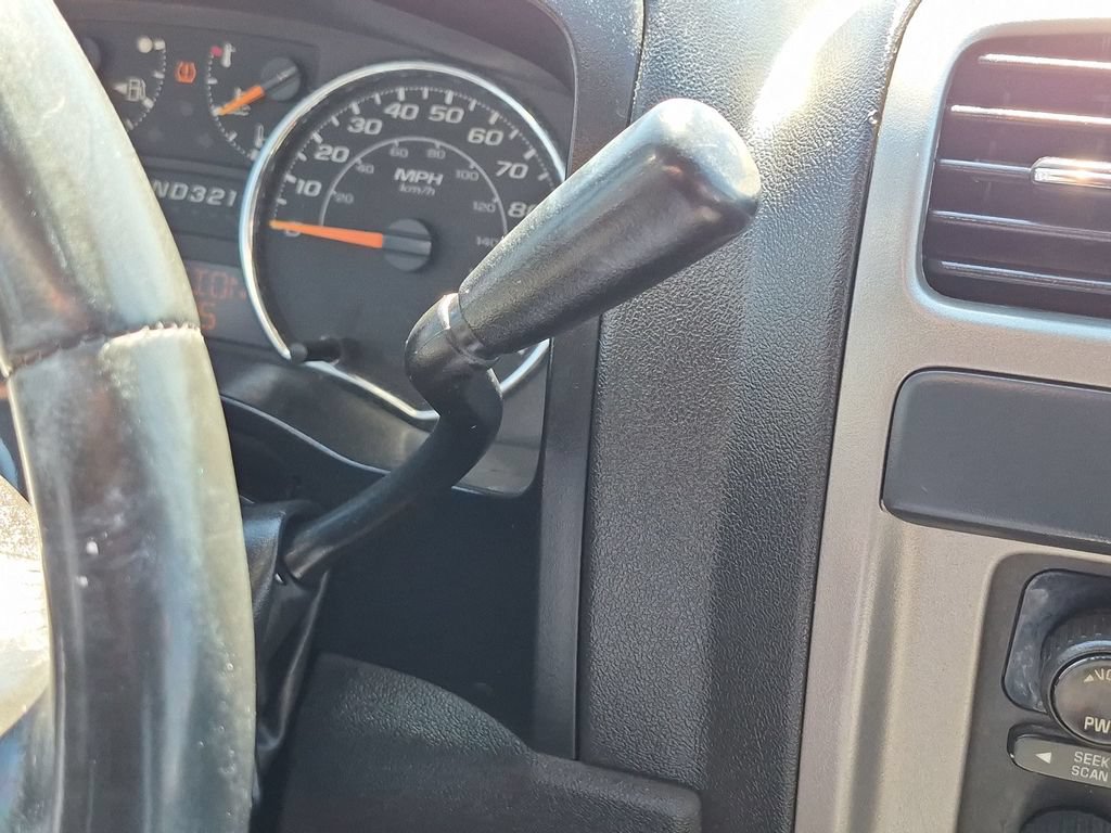 Used 2011 Chevrolet Colorado LT RWD image 24