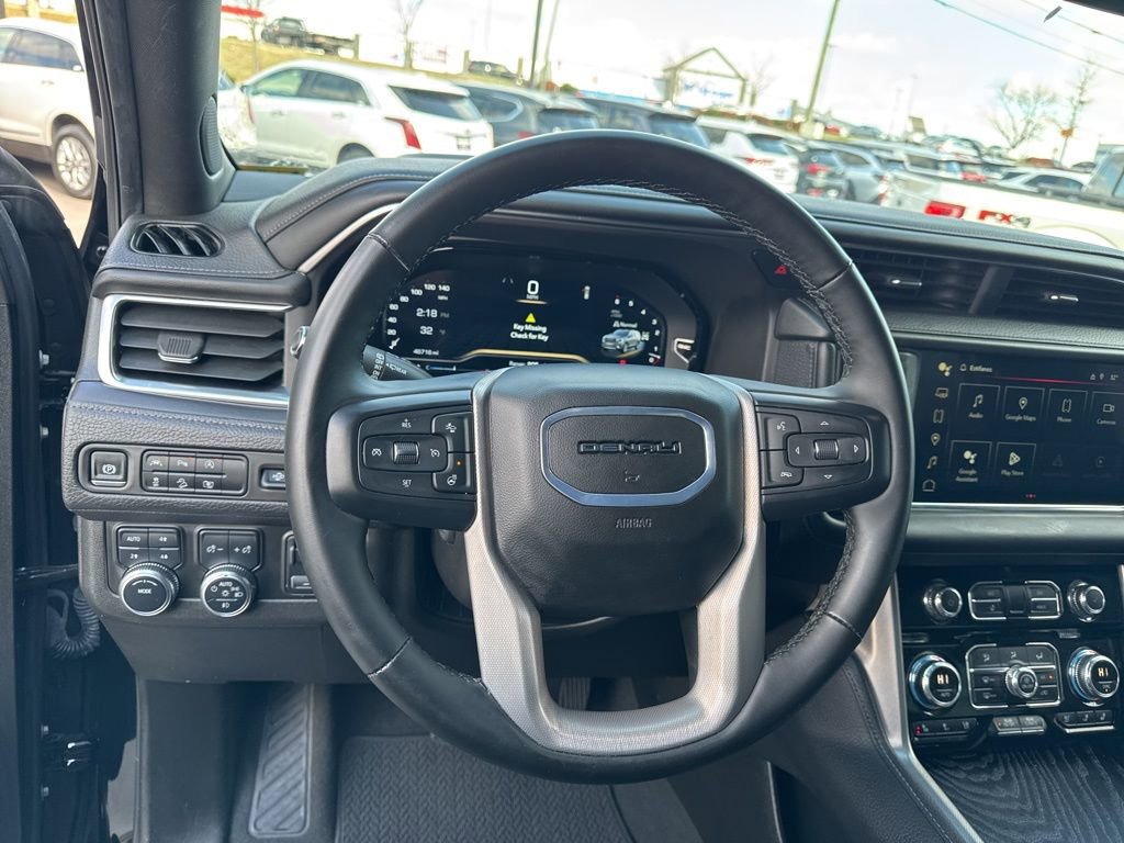 Used 2024 GMC Yukon XL Denali image 13