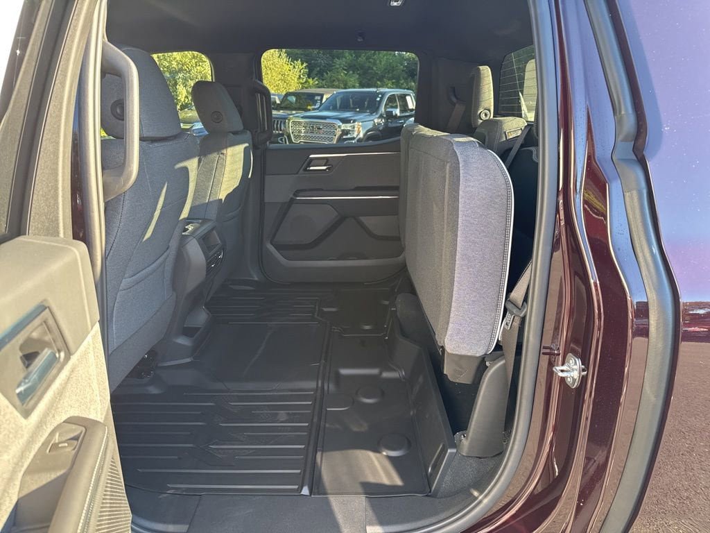 New 2026 GMC Sierra EV Elevation w/ LPO, Elevation Dark Package AWD/4WD image 44