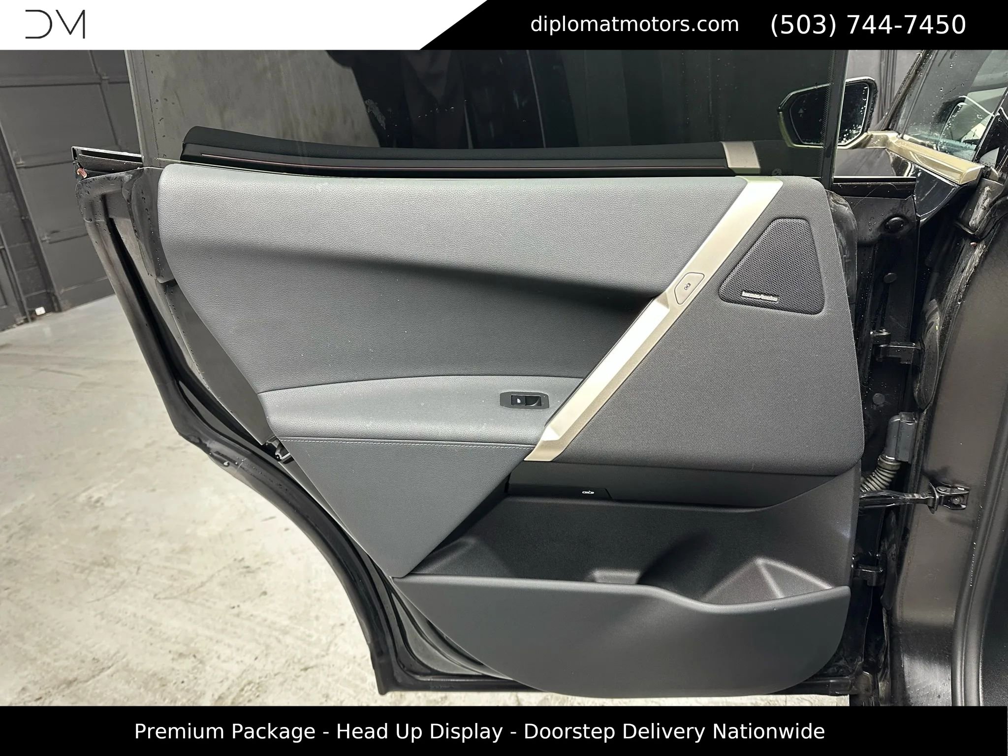 Used 2022 BMW iX xDrive50 w/ Premium Package image 27