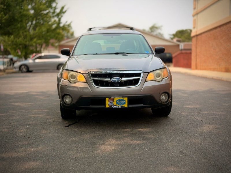 Used 2009 Subaru Outback 2.5i Special Edition AWD/4WD image 2