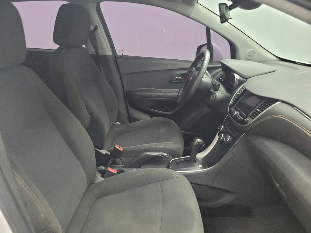 Used 2019 Chevrolet Trax LS image 21