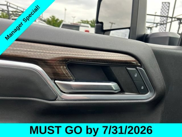 Used 2023 Chevrolet Silverado 1500 RST w/ Max Trailering Package AWD/4WD image 12