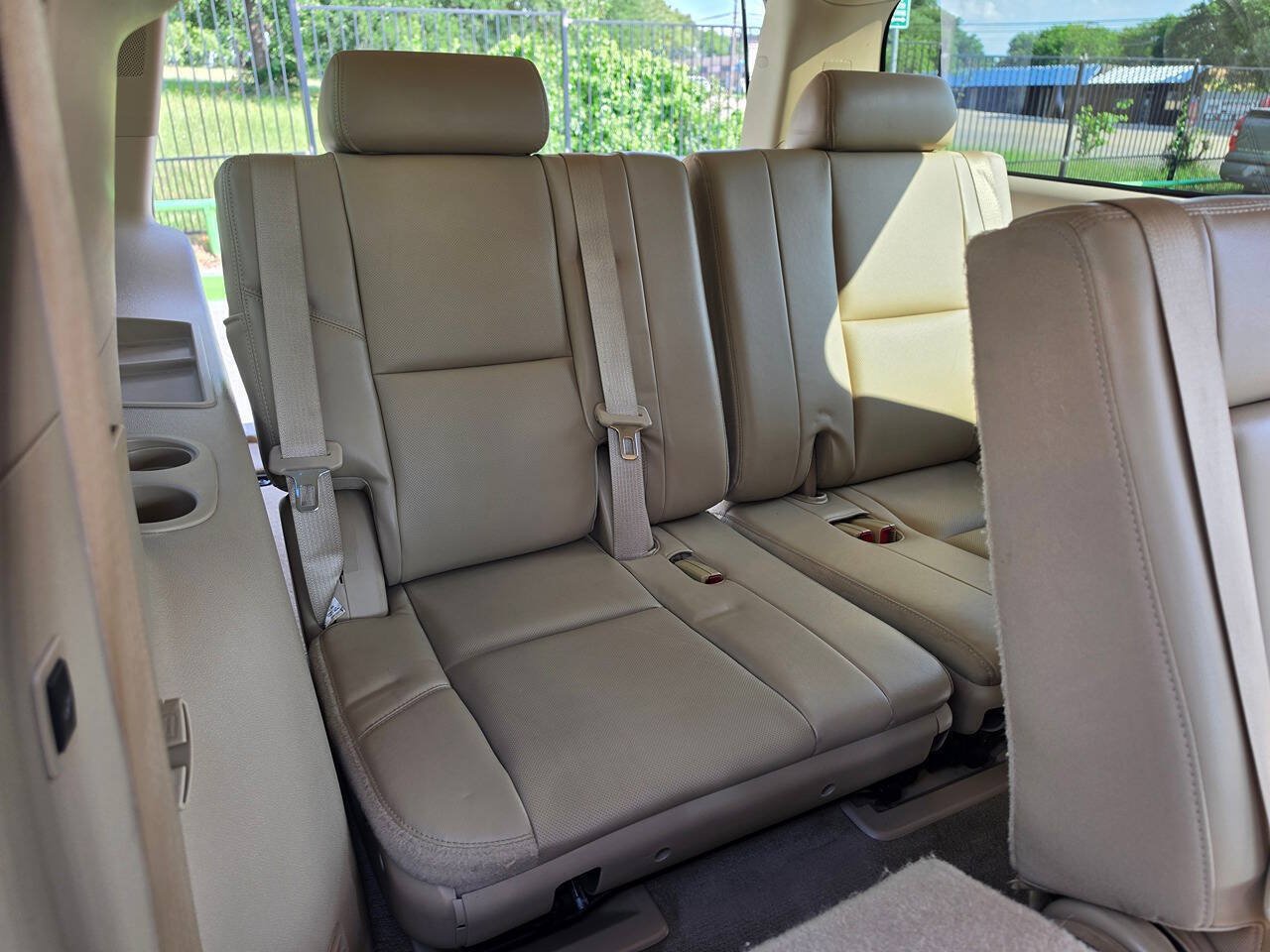Used 2014 GMC Yukon XL SLT w/ SLT-2 Equipment Package RWD image 32