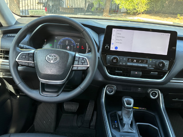 Certified 2025 Toyota Grand Highlander AWD Hybrid image 23