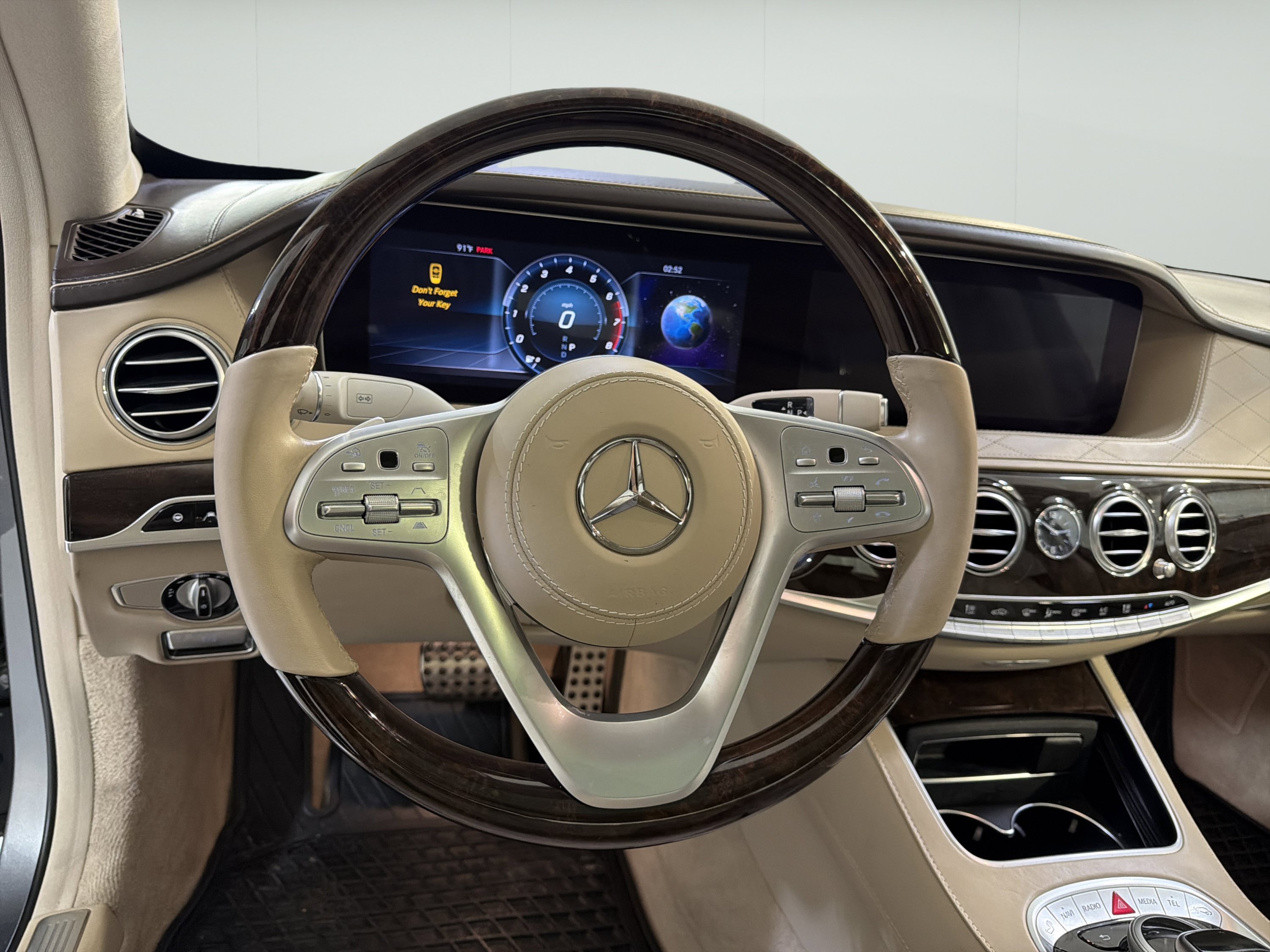 Used 2020 Mercedes-Benz S 560 Sedan image 15