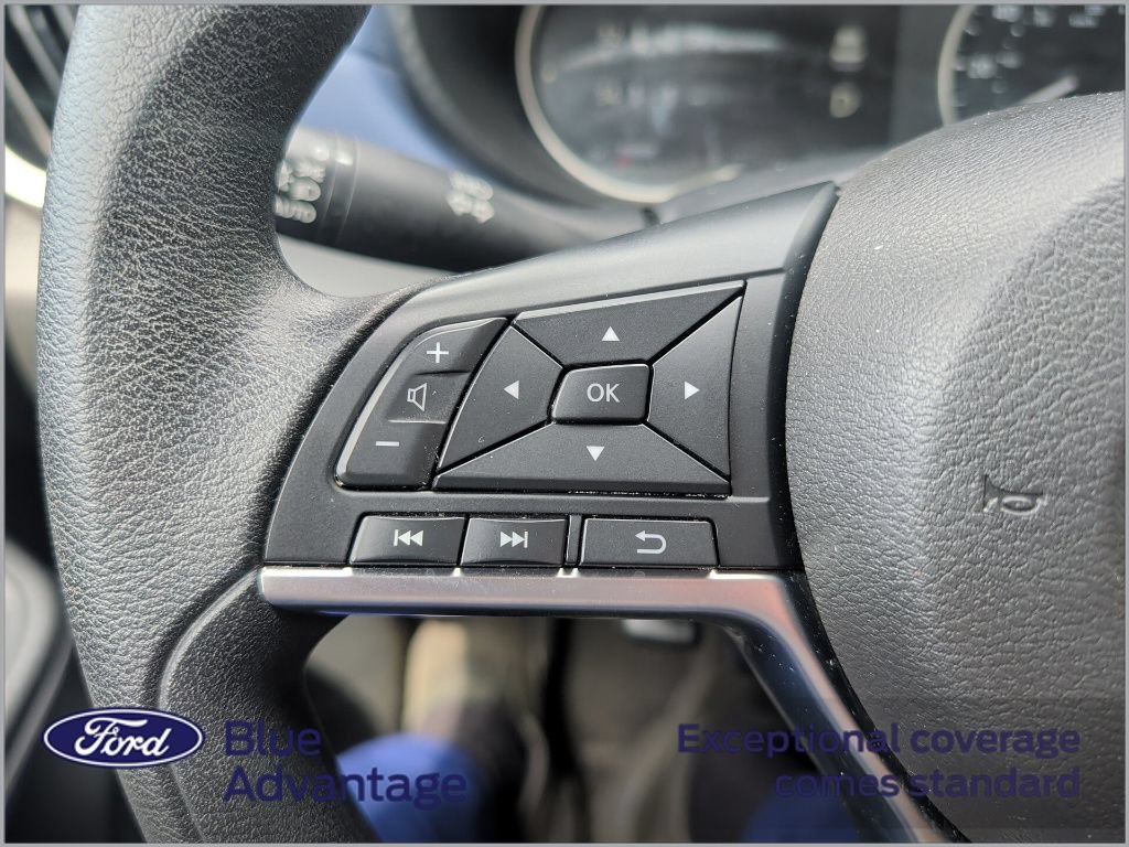 Used 2024 Nissan Versa SV FWD image 11