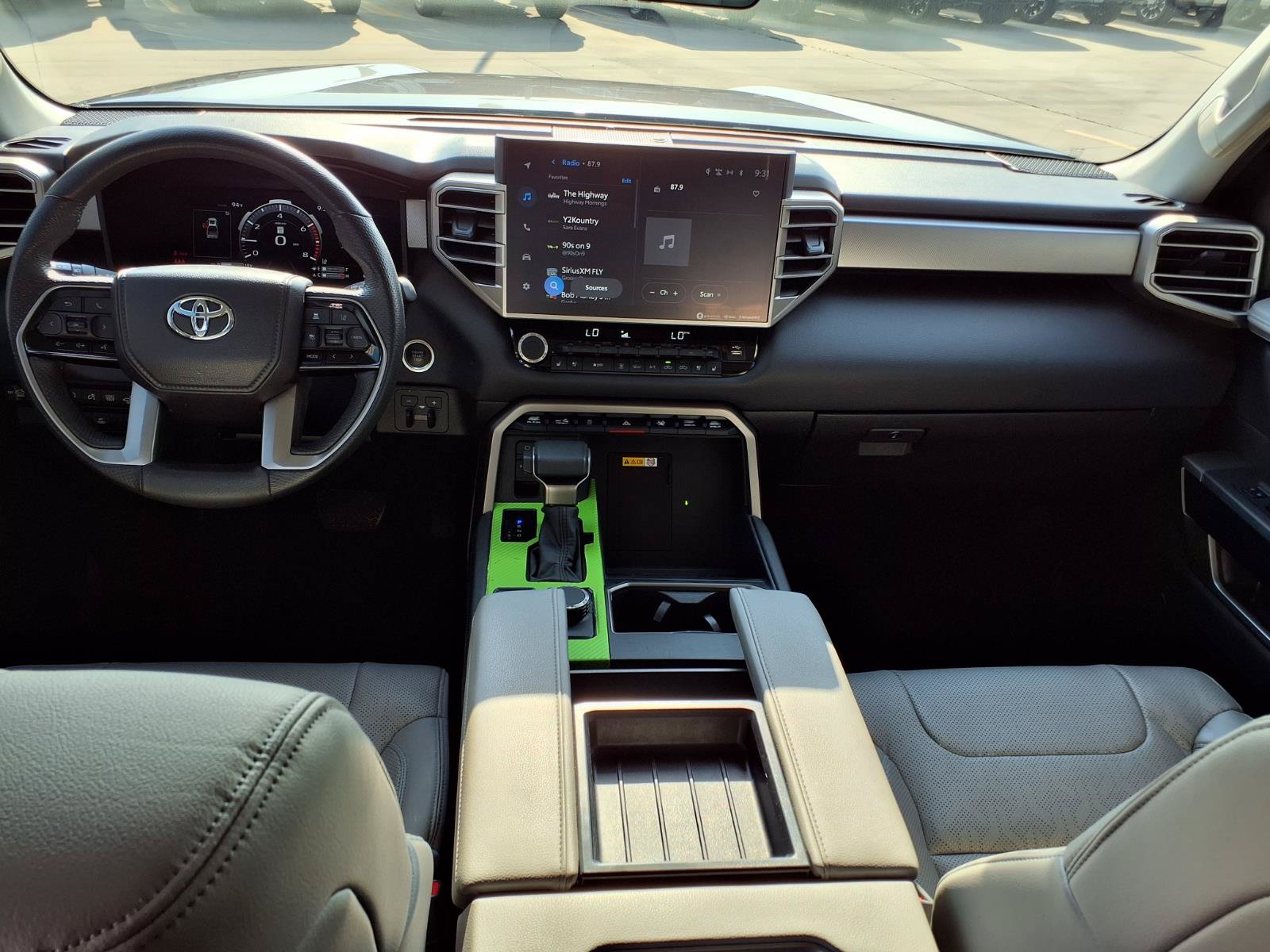 Used 2024 Toyota Tundra Limited w/ Power Package AWD/4WD image 10