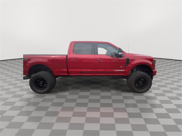 Used 2022 Ford F250 Lariat w/ Black Appearance Package image 9