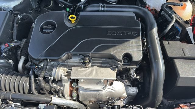 Used 2024 Chevrolet Malibu LT FWD image 26
