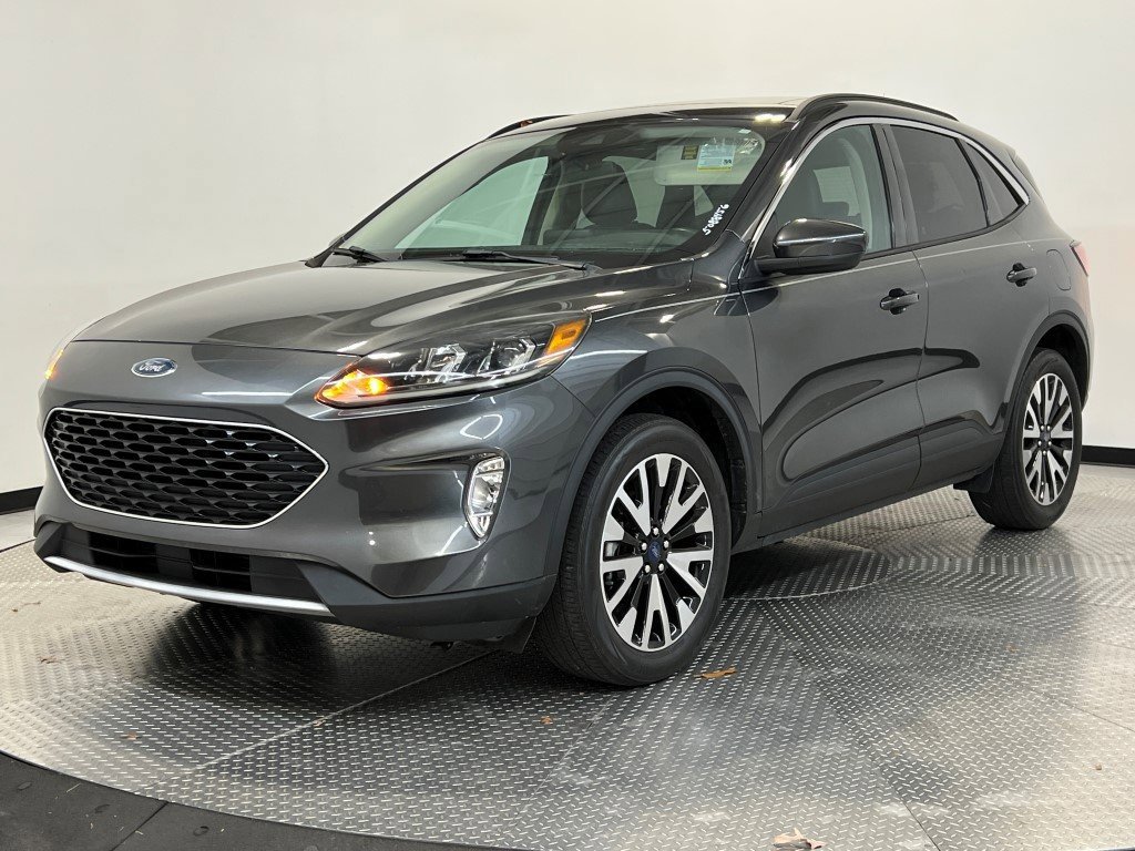 Used 2020 Ford Escape SEL image 3