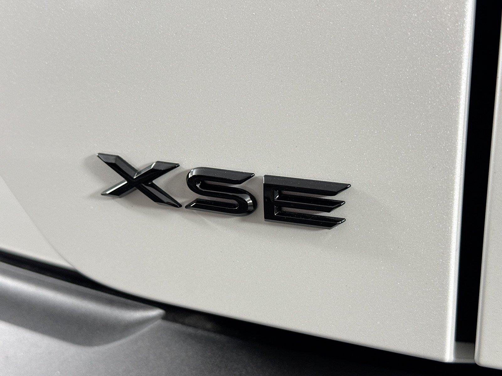 New 2026 Toyota C-HR AWD/4WD image 10