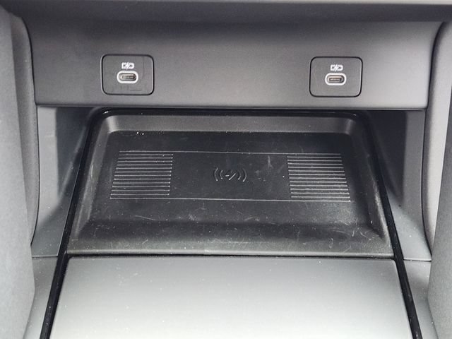 Used 2025 Land Rover Discovery Sport S AWD/4WD image 18
