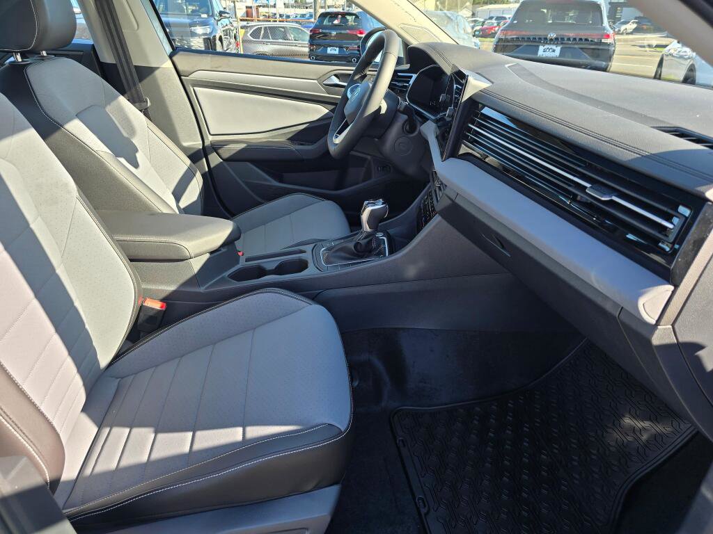 New 2026 Volkswagen Jetta SE image 42