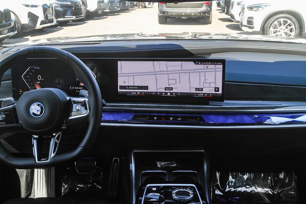 Used 2026 BMW 750e xDrive w/ Premium Package AWD/4WD image 9
