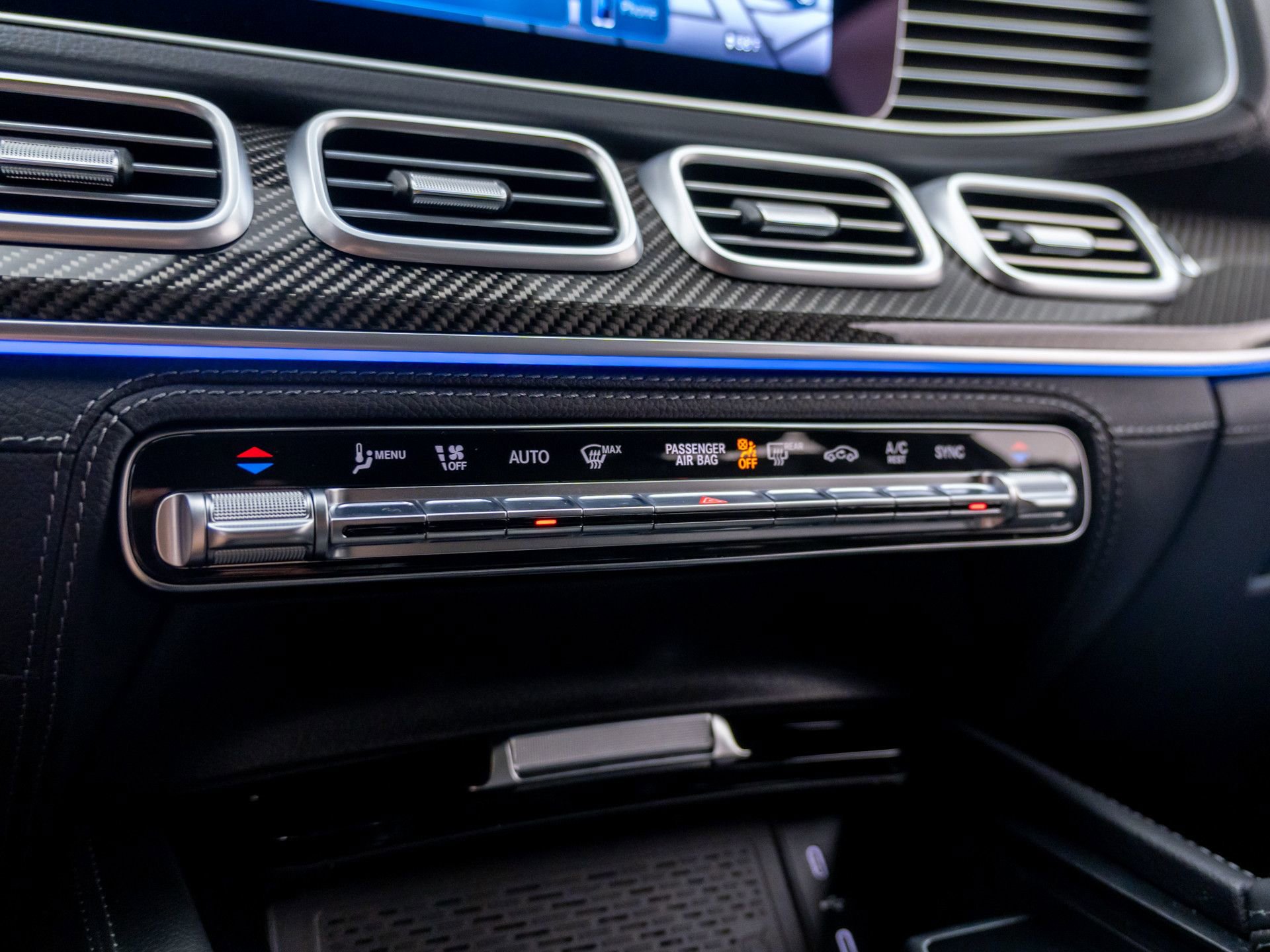 Used 2024 Mercedes-Benz GLE 53 AMG 4MATIC Coupe image 29