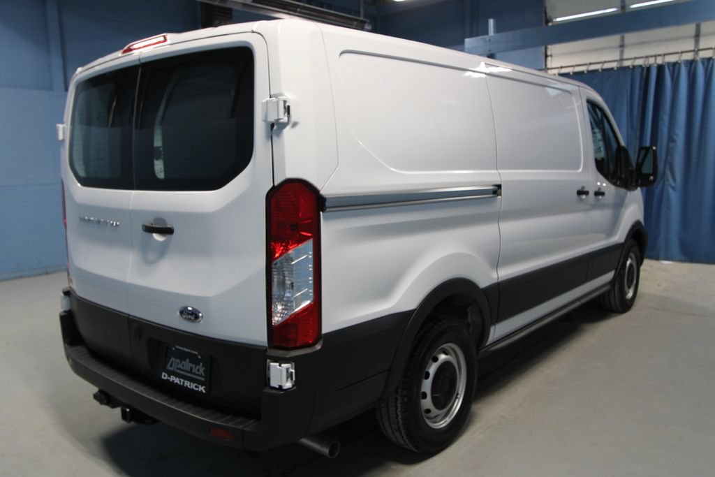 Used 2024 Ford Transit 150 Low Roof RWD image 28
