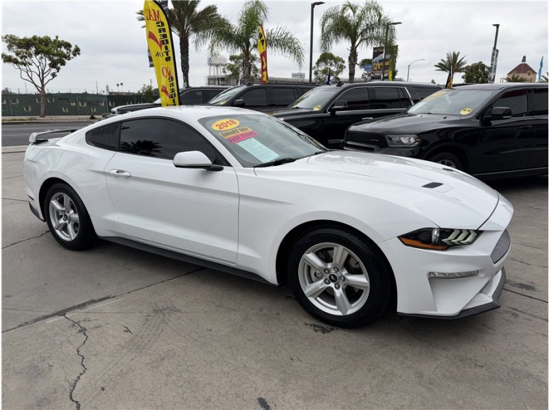 Used 2018 Ford Mustang Coupe RWD image 42
