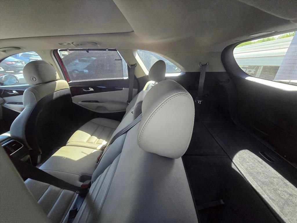 Used 2018 Kia Sorento EX w/ EX Advanced Touring Package image 5