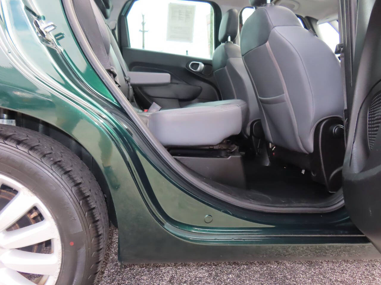 Used 2015 FIAT 500L Trekking FWD image 13