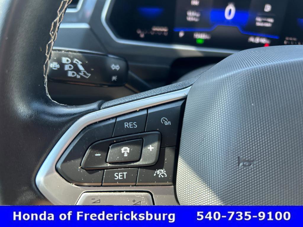 Used 2022 Volkswagen Tiguan SE FWD image 18