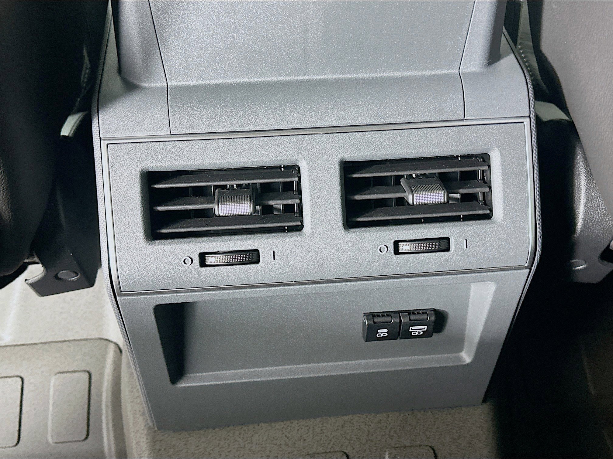 New 2025 INEOS Grenadier Station Wagon AWD/4WD image 38
