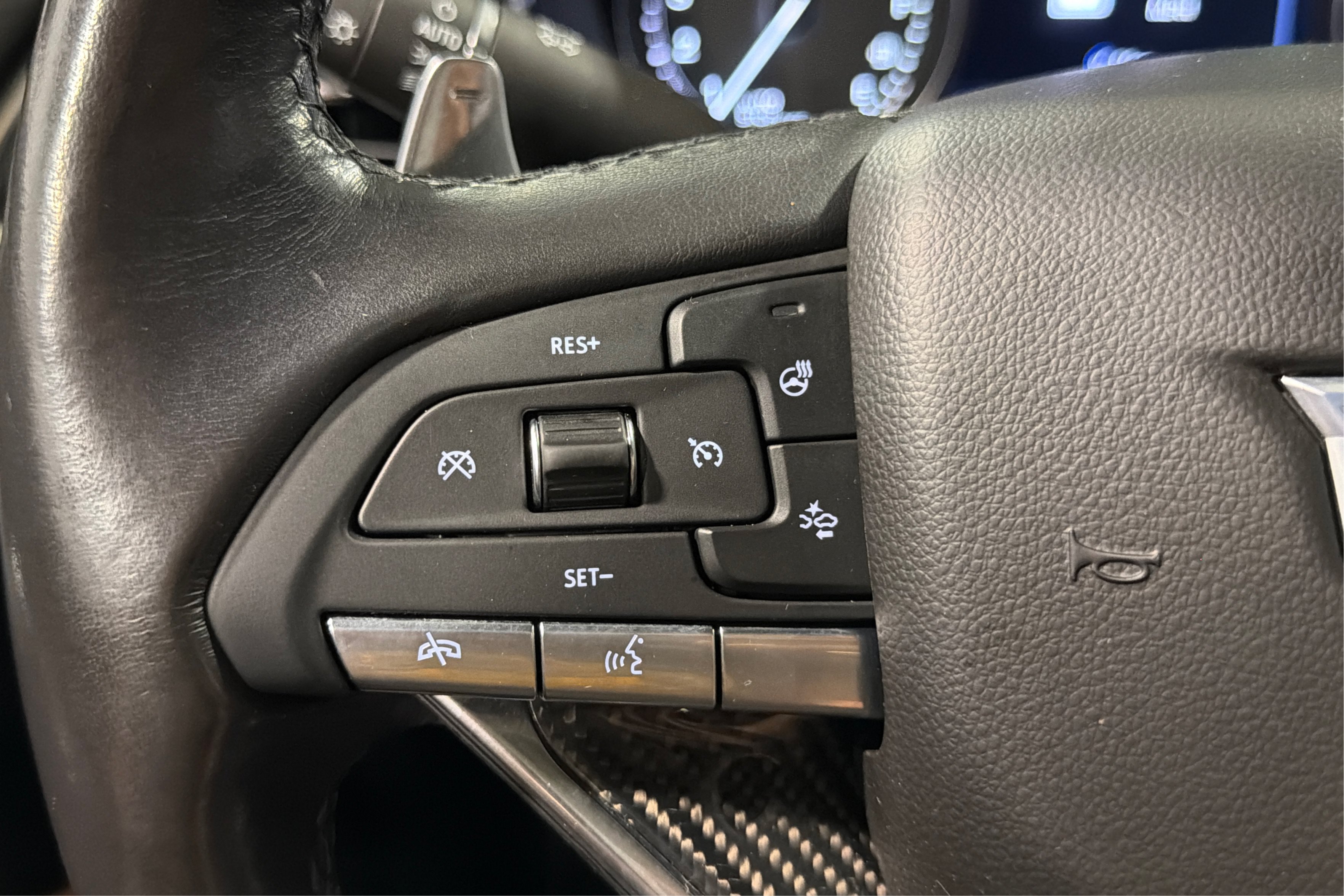 Used 2021 Cadillac XT6 Sport AWD/4WD image 25