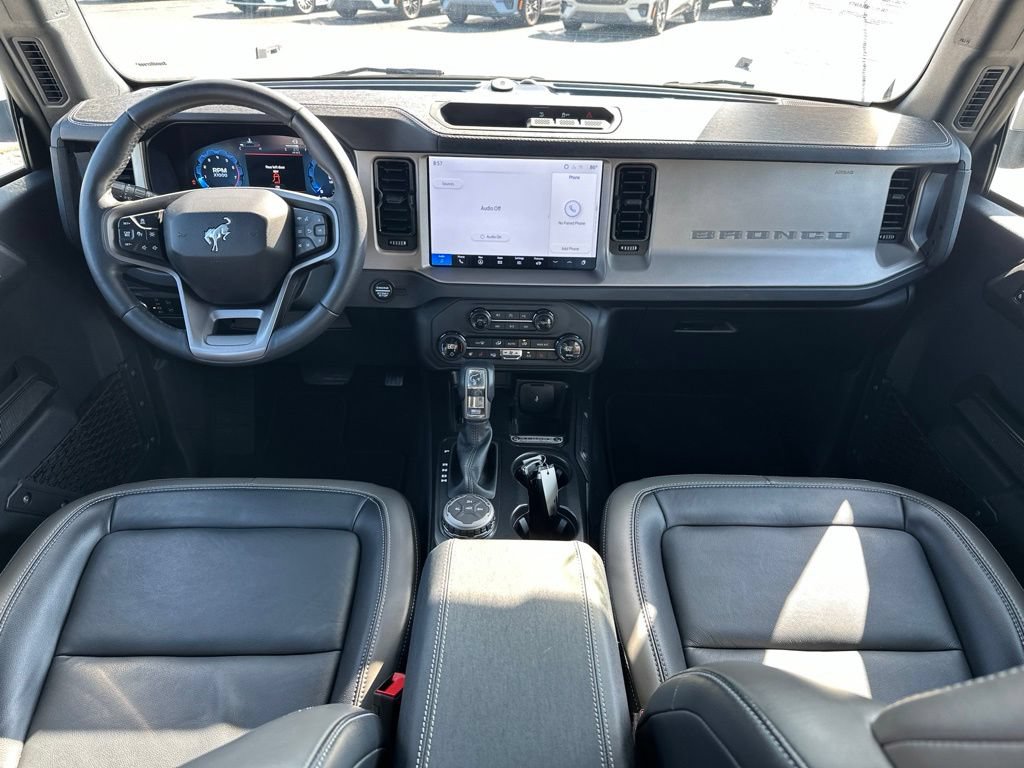 Used 2025 Ford Bronco Outer Banks AWD/4WD image 17