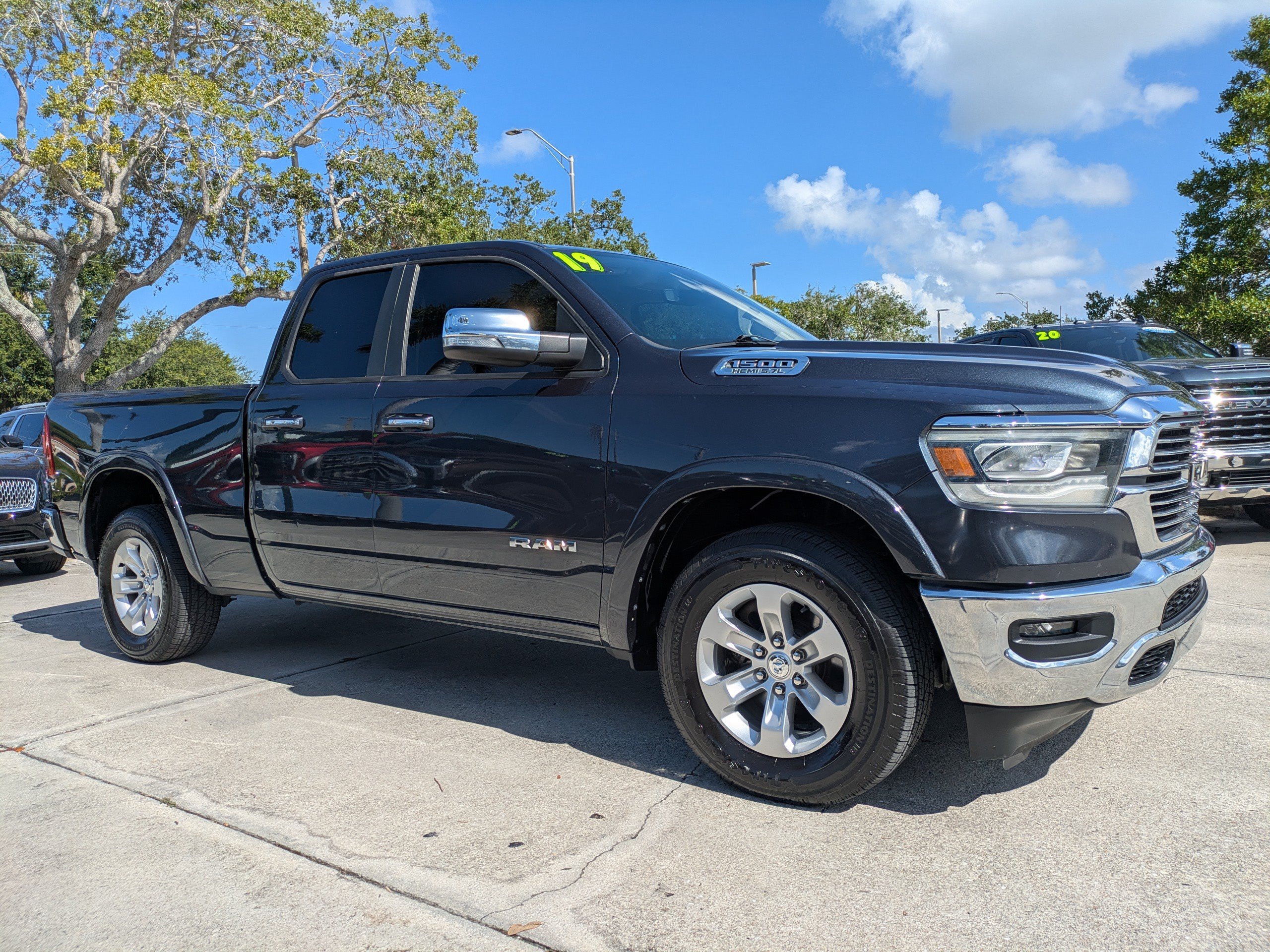 Used 2019 RAM 1500 Laramie RWD image 2