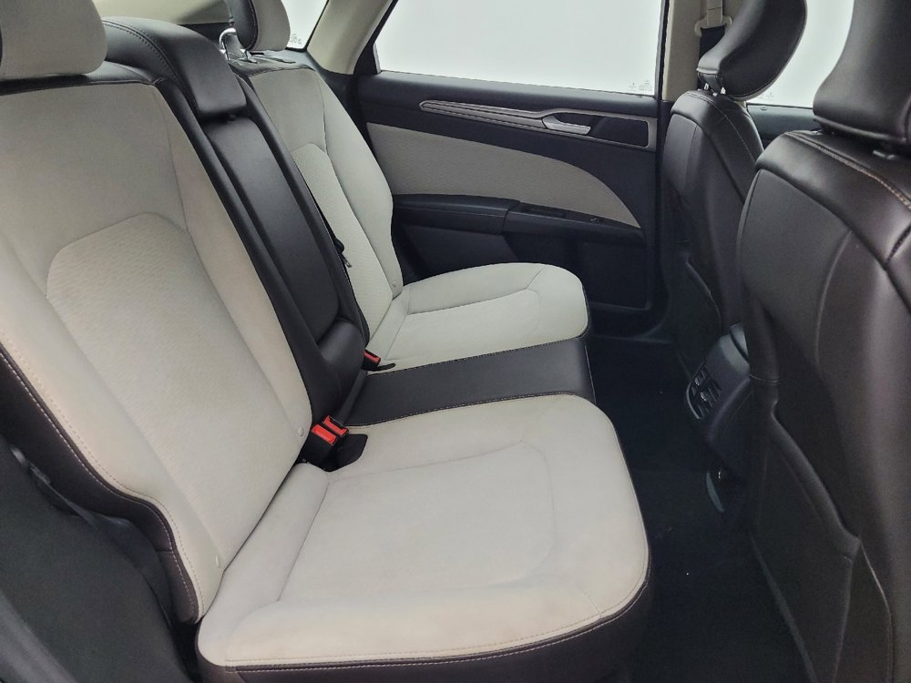 Used 2019 Ford Fusion SE w/ Equipment Group 151A image 19