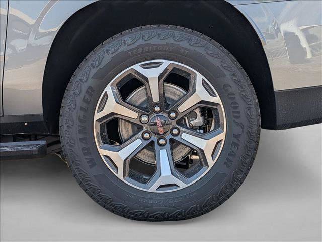 New 2026 GMC Yukon XL AT4 Ultimate w/ LPO, Floor Liner Package AWD/4WD image 10