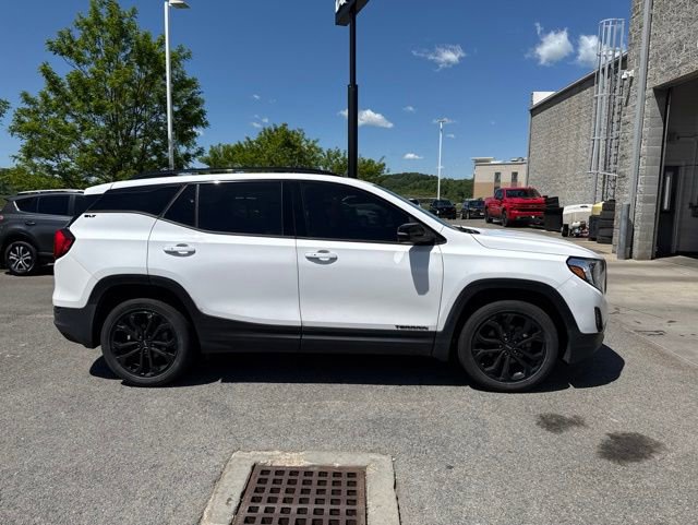 Used 2020 GMC Terrain SLT w/ Preferred Package AWD/4WD image 3