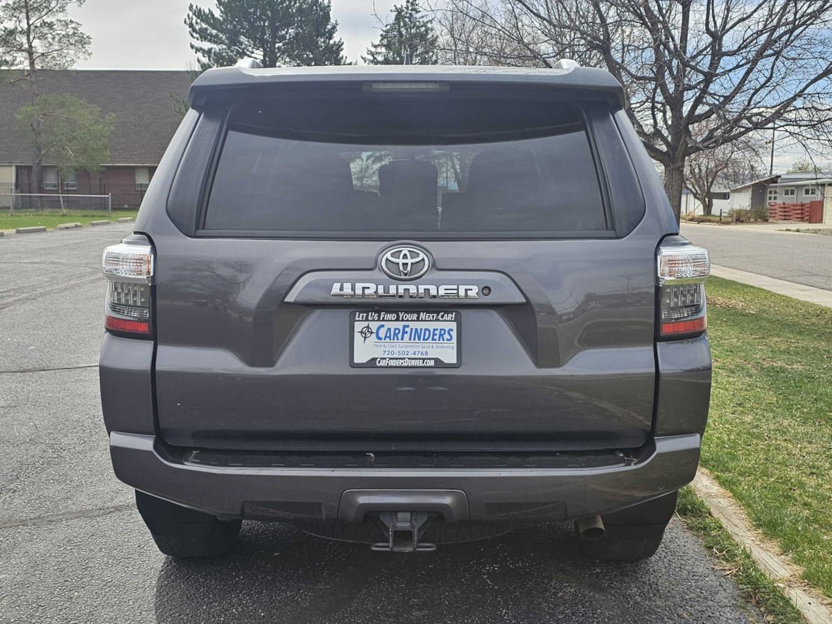 Used 2016 Toyota 4Runner SR5 Premium RWD image 4