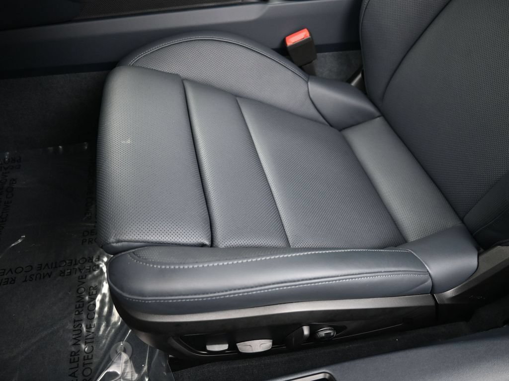 Certified 2025 Porsche 911 Carrera RWD image 22