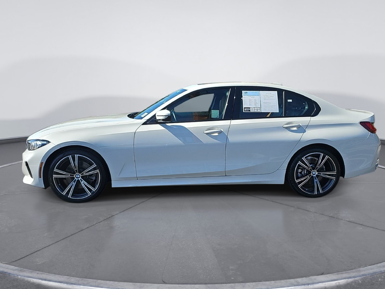 Used 2023 BMW 330i Sedan w/ Driving Assistance Package RWD image 6