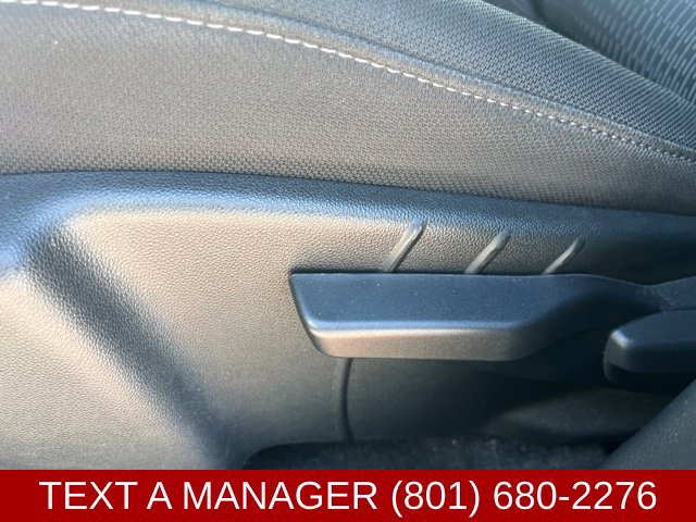 Used 2026 Chevrolet Equinox LT AWD/4WD image 13
