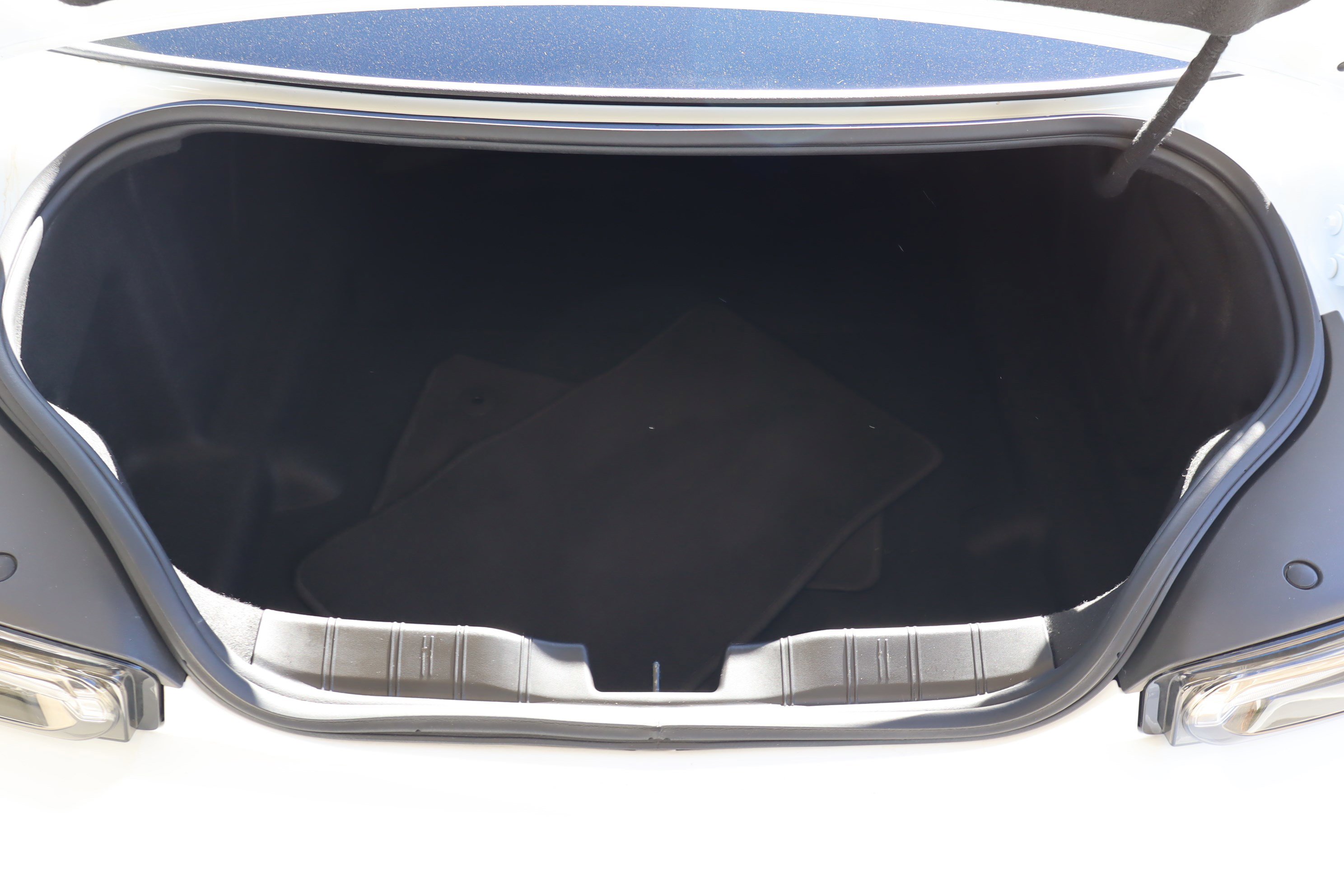 Used 2022 Chevrolet Camaro SS image 29