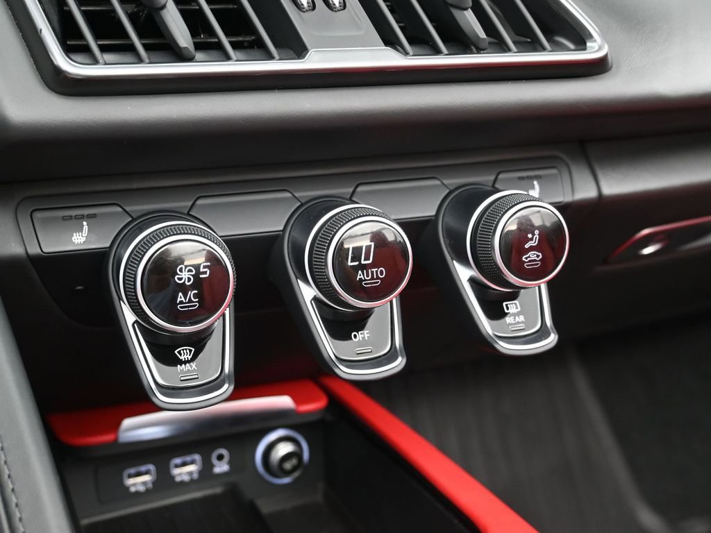 Used 2022 Audi R8 V10 image 19