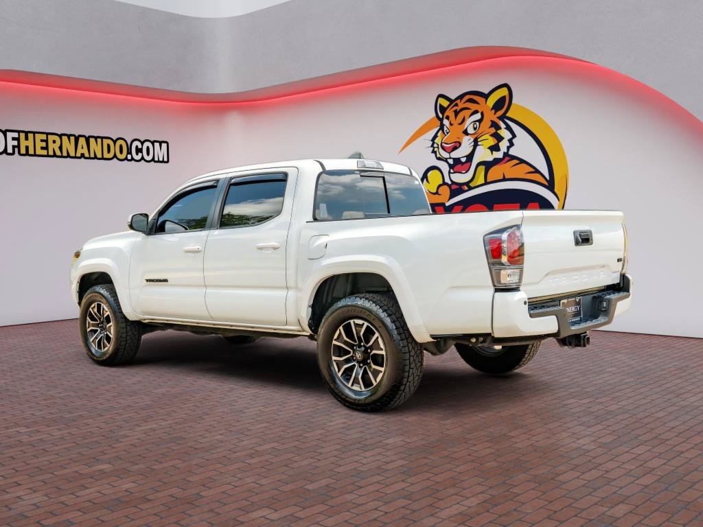 Used 2020 Toyota Tacoma TRD Sport w/ Technology Package AWD/4WD image 8
