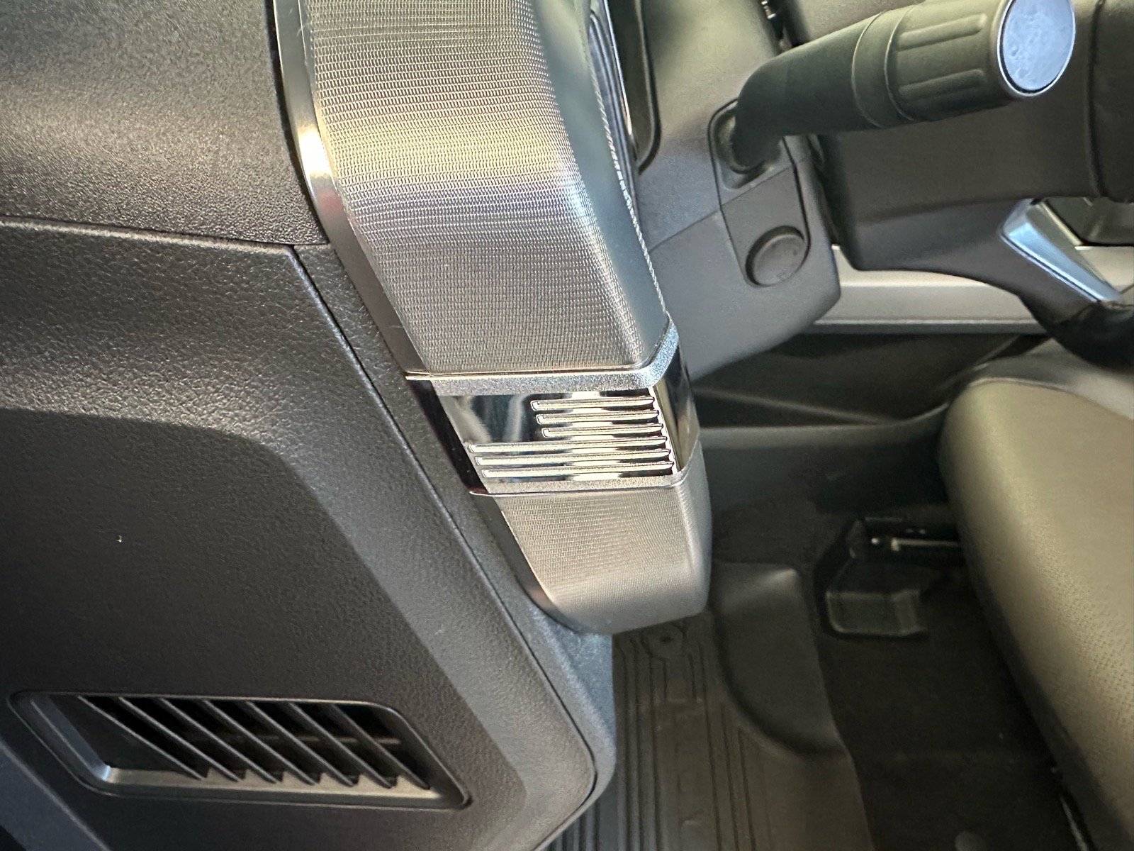 Certified 2024 Ford F150 Lariat w/ FX4 Off-Road Package AWD/4WD image 30
