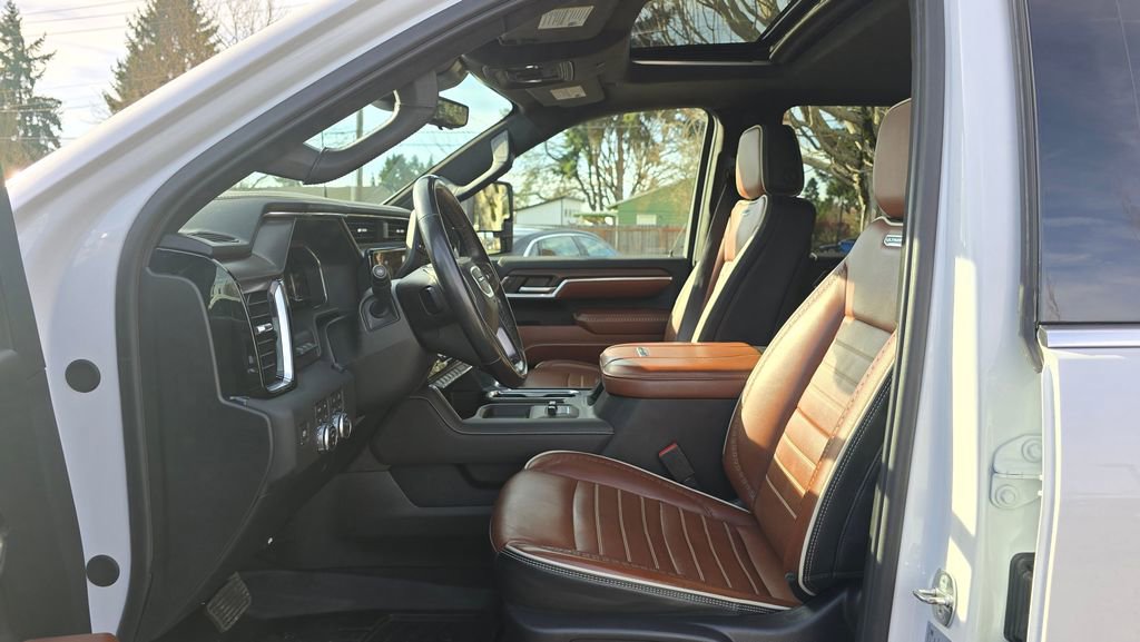 Used 2024 GMC Sierra 3500 Denali Ultimate image 57