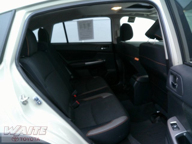 Used 2016 Subaru Crosstrek 2.0i Premium w/ Moonroof Package image 23