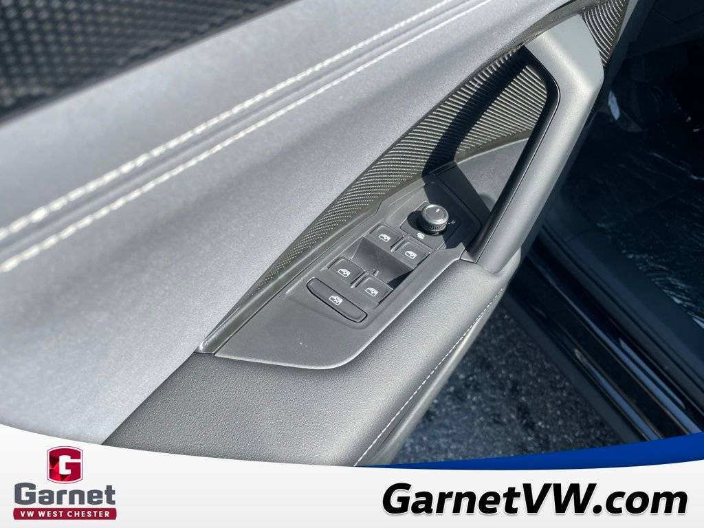 New 2026 Volkswagen Tiguan SE image 11