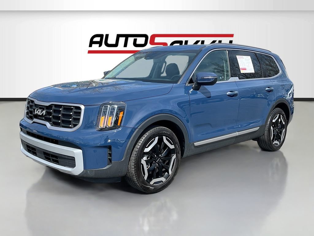 Used 2024 Kia Telluride S w/ S Sunroof Package image 3