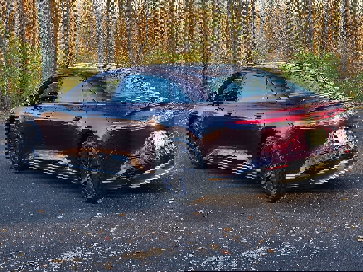 Used 2025 Lucid Air Pure image 4